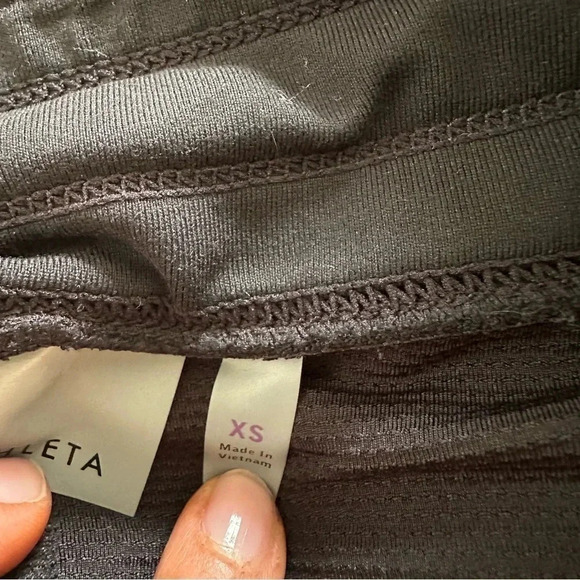 Athleta Black Zipper Front Tie Mini Skort Size XS GUC - Picture 7 of 9